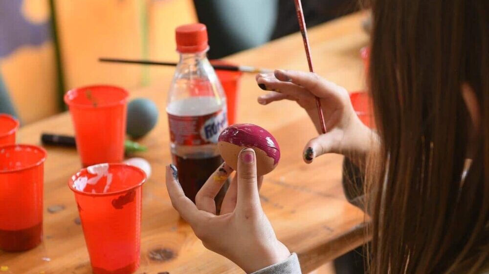 Farbanje jaja u Dečjem SOS selu u Sremskoj Kamenici 1