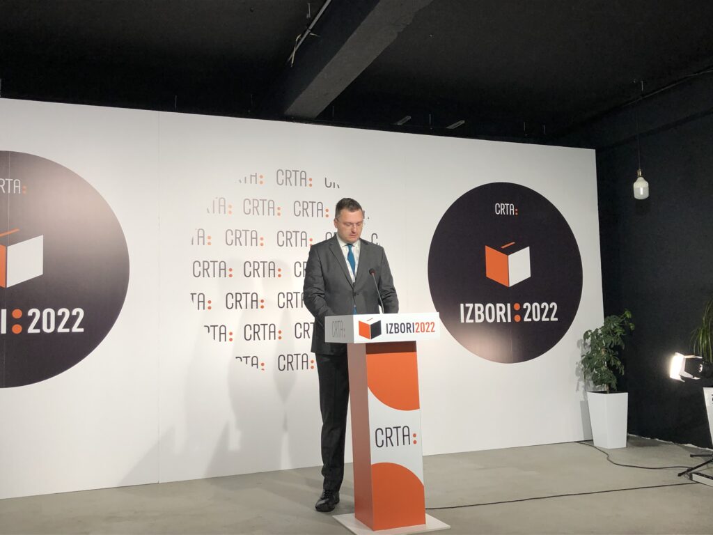 IZBORI UŽIVO: Vučić objavio pobedu na predsedničkim izborima, SNS ima većinu u parlamentu 13