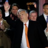 Mađarska i izbori: Orban slavi pobedu, opozicija optužuje Fides za kampanju „laži i mržnje" 13
