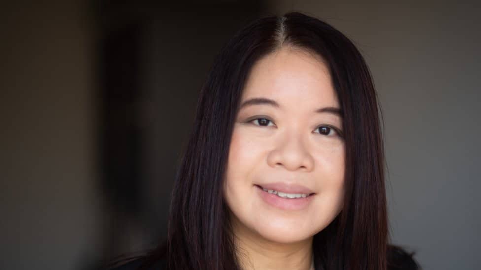 Tehnologija: Ugrađeni mikročip koji vam omogućuje plaćanje rukom 3 Theodora Lau