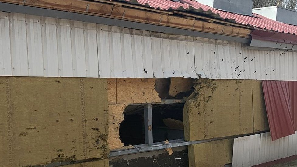 Ukrajina i Rusija: Kakvo oružje je ubilo više od 50 ljudi u napadu na železničku stanicu 3 Building at Kramatorsk railway station