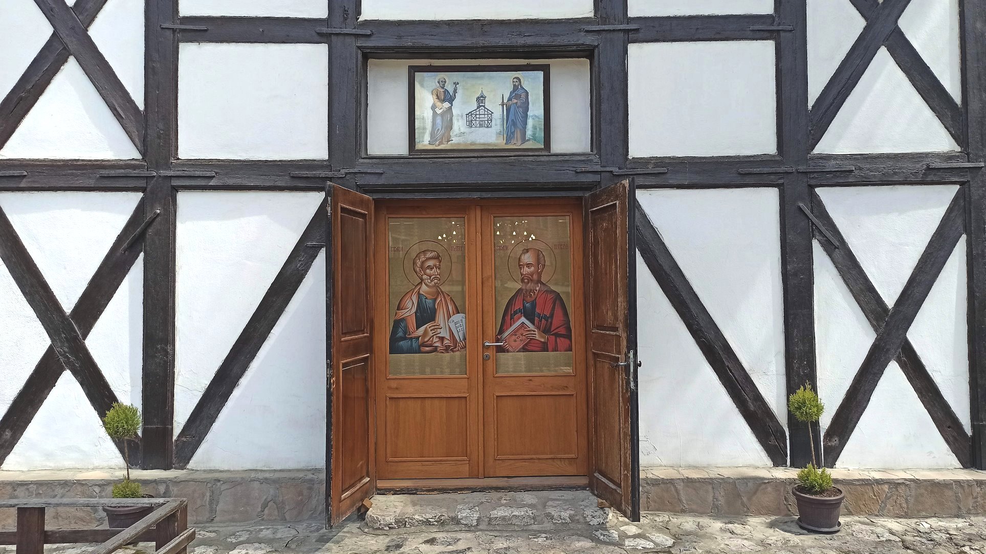 Crkva Svetih apostola Petra i Pavla u Majdanpeku: Pravoslavna bogomolja između mita i stvarnosti 2 Crkva Svetih apostola Petra i Pavla u Majdanpeku