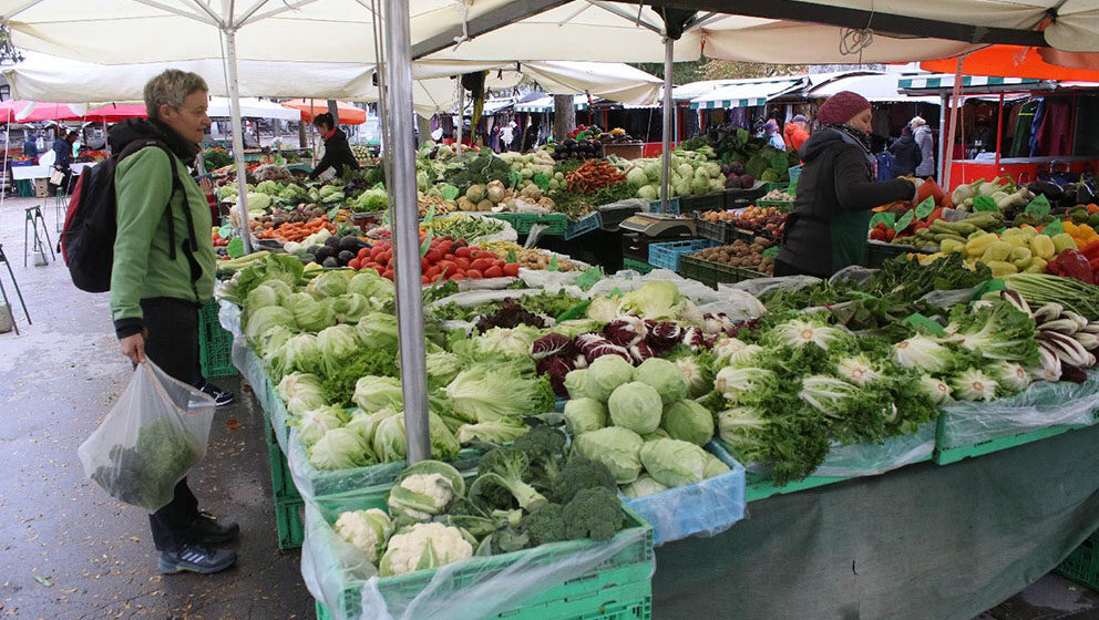 Radno vreme prodavnica, pijaca i pošta tokom prvomajskih praznika 1