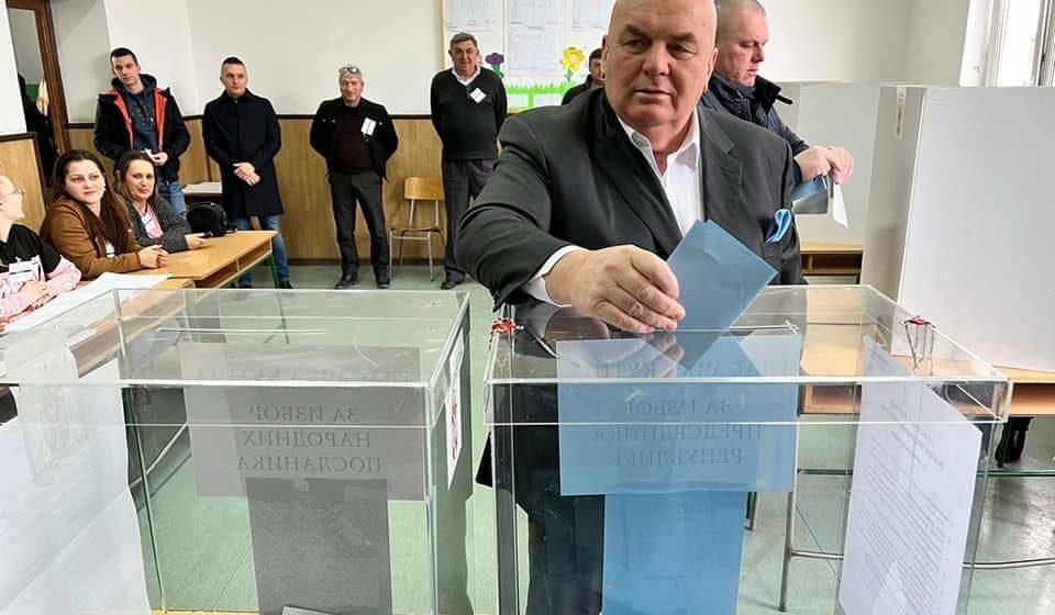 Palma u Jagodini slavi pobedu: GIK još nema preliminarne rezultate izbora 1