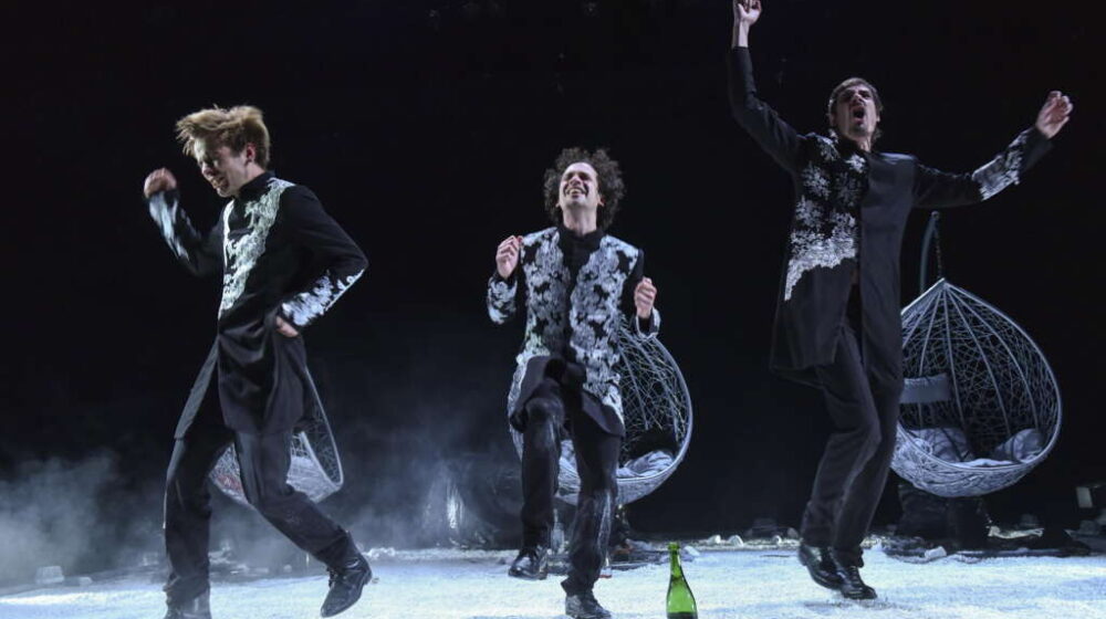 U Zrenjaninu večeras predstava "Tri sestre" i pozorište istine 1