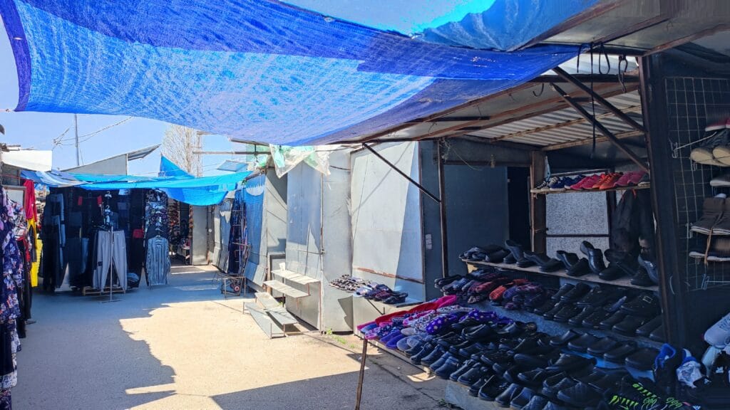 Pijačni radnici u Jagodini nezadovoljni: Očekuju pomoć od Dragana Markovića Palme 3 Pijačni radnici u Jagodini nezadovoljni: Očekuju pomoć od Dragana Markovića Palme 3