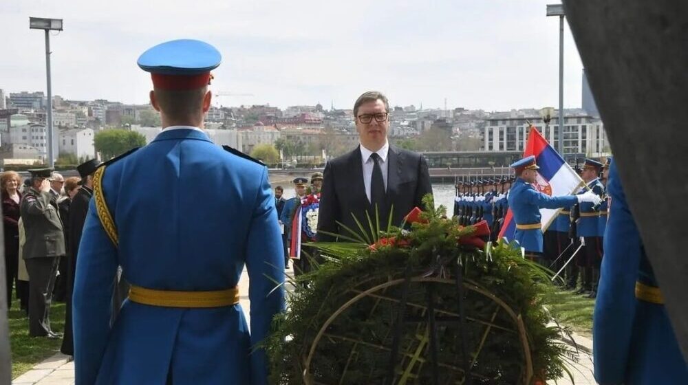 Vučić otkrio spomen ploču posvećenu jasenovačkim žrtvama 1