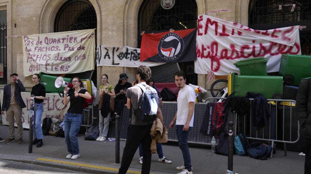 Francuski izbori: Sorbona evakuisana pošto su je zaposeli studenti 1