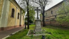 Raspeća i krstovi pored puta, simboli vere koji odolevaju vremenu 5