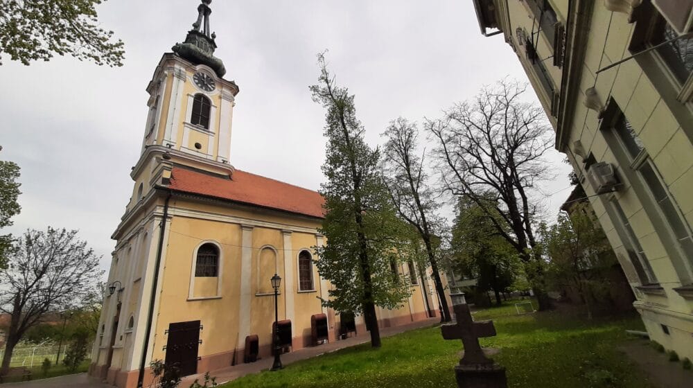 Raspeća i krstovi pored puta, simboli vere koji odolevaju vremenu 1