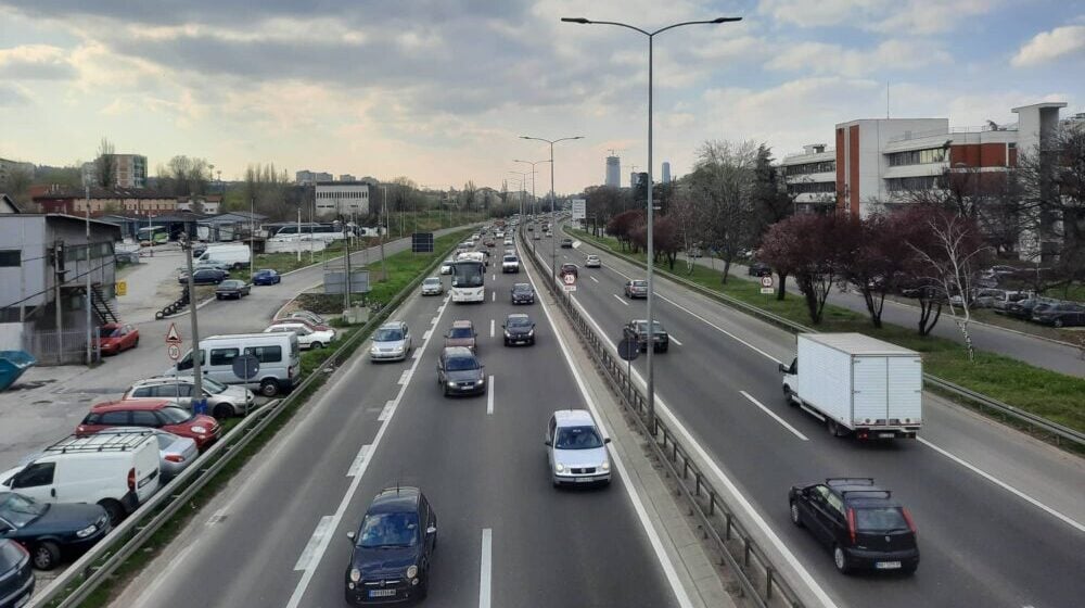 AMSS: Očekuje se pojačan saobraćaj popodne, nema većih zadržavanja kamiona na prelazima 1