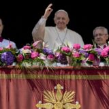 Papa u poruci za Uskrs: Lideri da čuju molbu naroda za mir 5