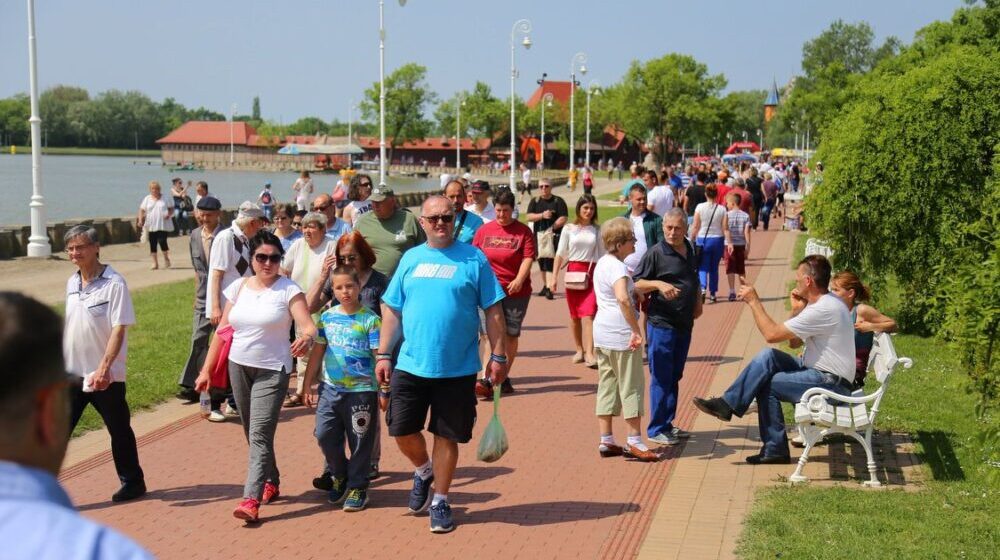 Prvomajski uranak na Paliću: Četiri dana bogatog programa 1