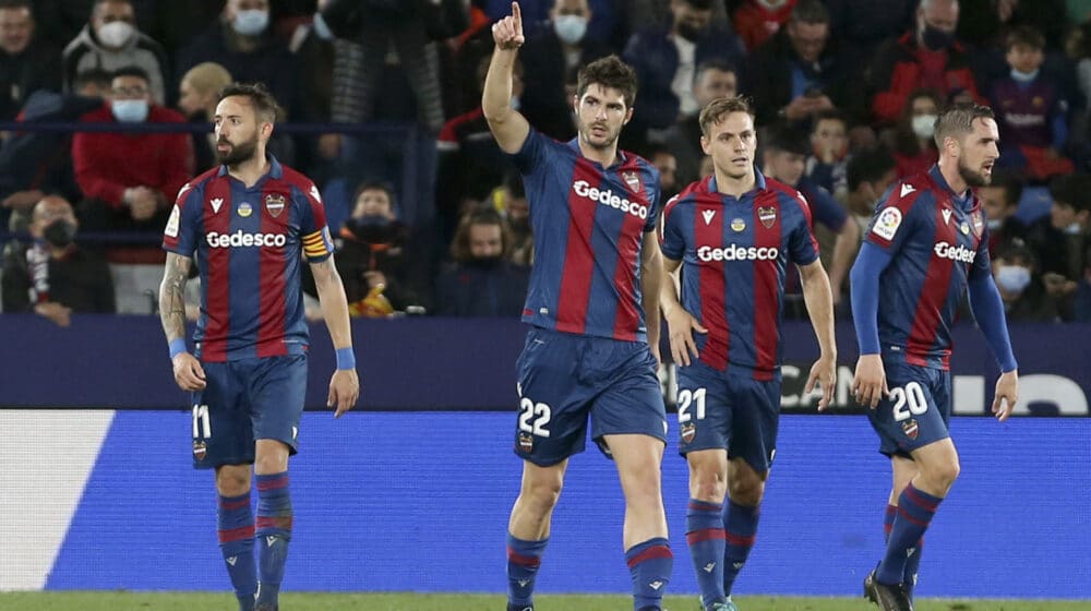 Barselona u nadoknadi vremena do sva tri boda protiv Levantea 1