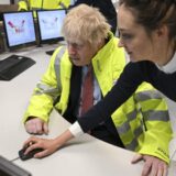 Velika Britanija najavila izgradnju osam novih nuklearnih reaktora i više vetroelektrana 11