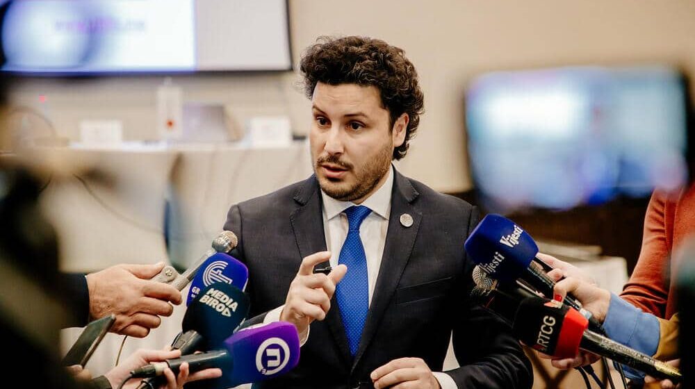 Abazović dostavio Skupštini ekspoze sa prioritetima u radu buduće vlade 1