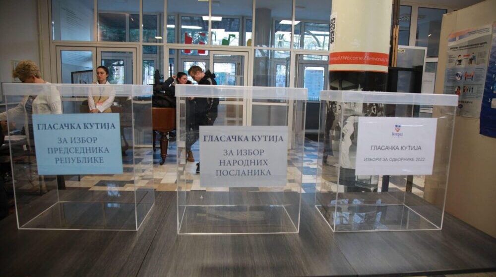 Do podneva u Sečnju na glasanje izašla trećina birača 1