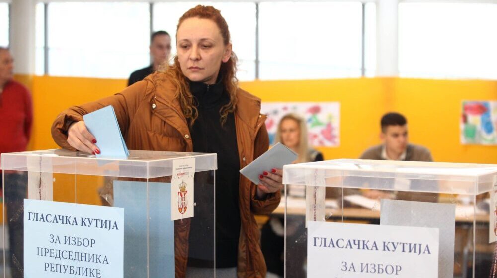 AP: Ubedljiva pobeda populista i saveznika Rusije u Srbiji, tesna trka za Beograd 1