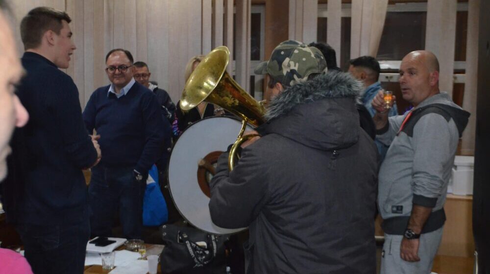 U Vranju socijalisti slave izborni rezultat, naprednjaci se tek spremaju 1