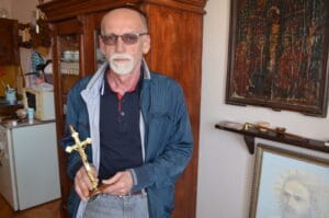 Tajne jedine antikvarnice u Vranju: Priče o kresalu za cigarete i Tifani lampi 3 Tajne jedine antikvarnice u Vranju: Priče o kresalu za cigarete i Tifani lampi 3