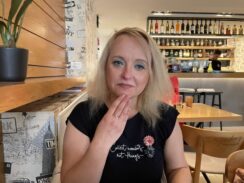 Humana Nišlijka jedini lekar u Srbiji koji može da priča sa gluvim i nagluvim pacijentima 2