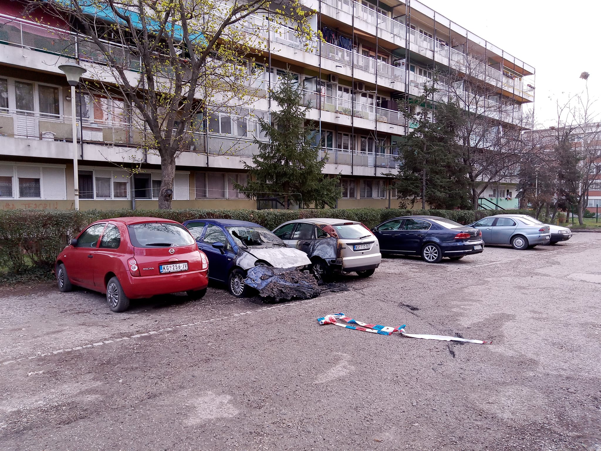 Ponovo noćas goreli automobili u kragujevačkom naselju Erdoglija 2 Ponovo noćas goreli automobili u kragujevačkom naselju Erdoglija 2