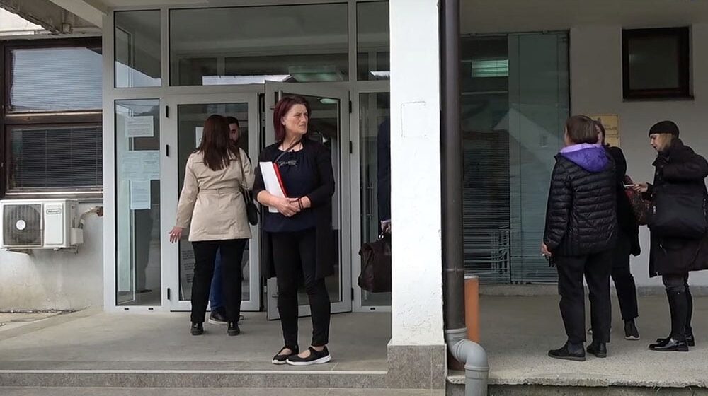 Majka i sestra nastradalog radnika svedočile o nepoštovanju mera zaštite na radu u lučanskoj fabrici 1