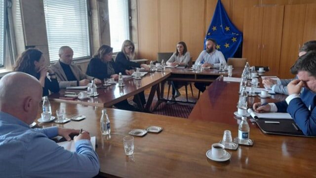 Formirana radna grupa za integraciju Albanaca sa juga u državne institucije 1