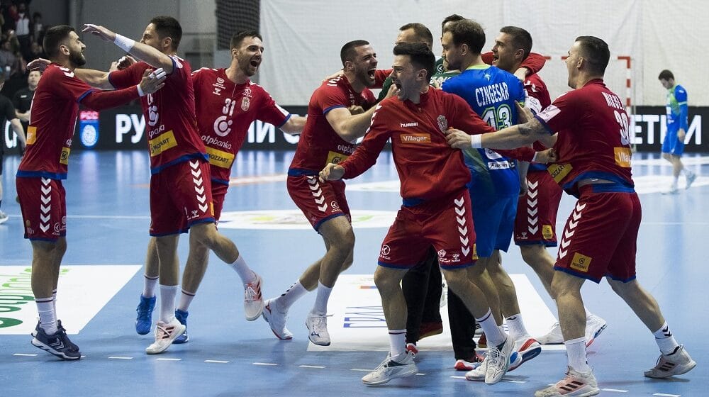 Potrebno pojačanje desne strane 1