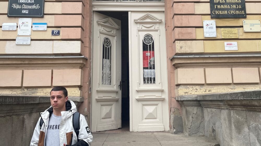 Niš: Učenici gimnazije “Stevan Sremac” prikupljaju pomoć za Tursku nakon razornog zemljotresa 1