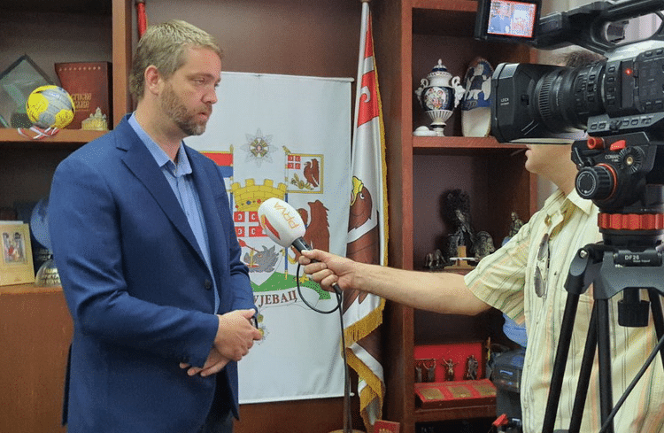 Kragujevački čelnici čestitali Uskrs građanima koji slave po gregorijanskom kalendaru 1