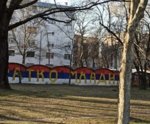 Subotica: Građani optužuju Grad da ne uklanja grafite, a Grad poručuje da su vlasnici objekata dužni to sami da rade 2 Subotica: Građani optužuju Grad da ne uklanja grafite, a Grad poručuje da su vlasnici objekata dužni to sami da rade 2