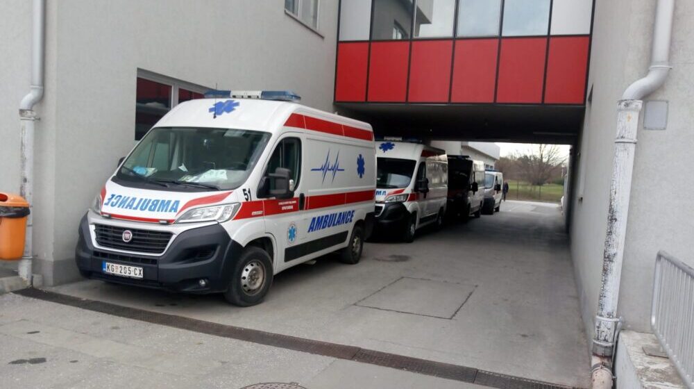 Kragujevačka Hitna pomoć zbrinula pešaka sa povredama glave i kuka 1