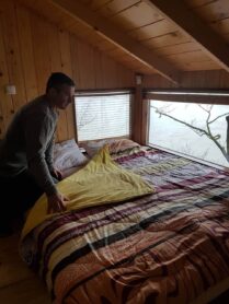 Ima i onih koji će prvomajske praznike provesti na drvetu 7