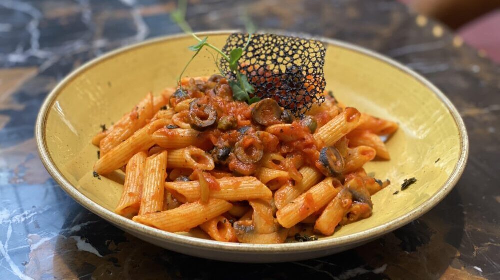 "Daj ubaci malo ljutine": Vojvođani vole ljuto, zbog toga i "pene arabijate" 1