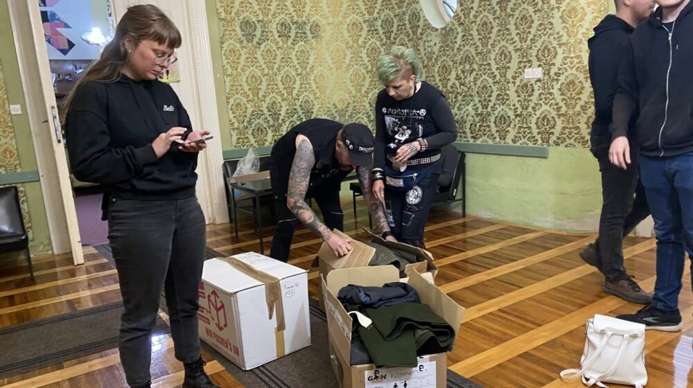 Subotica: Na Solidarnom bazaru prikupljeno 15 kutija odeće za ugrožene 1