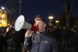 IMG_0079 Zašto ste nas zvali: Demonstranti odbijali apele čelnika koalicije Moramo da se raziđu sa protesta ispred RIK (VIDEO, FOTO) 5