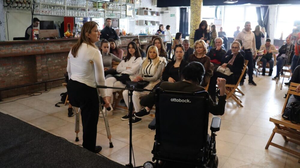 Tribina "Mozaik invalidnosti": Kada pobedimo psihološke, nestaće i arhitektonske barijere 1