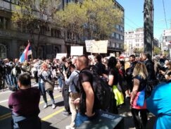 Završen protest pijačnih prodavaca, sastanak sa Vučićem u subotu (FOTO, VIDEO) 8