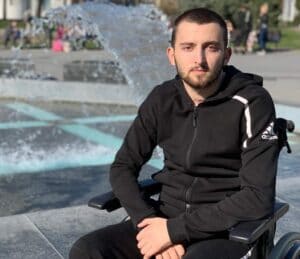 "Čekao sam doktore da me sastave": Sekunda koja je mladiću iz Vranja promenila život 2 "Čekao sam doktore da me sastave": Sekunda koja je mladiću iz Vranja promenila život 2