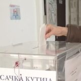 U Užicu, Sevojnu, Bajinoj Bašti i Lučanima prvi glasači na biralištima već od 7 časova 8