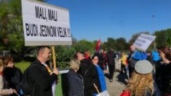 Završen protest pijačnih prodavaca, sastanak sa Vučićem u subotu (FOTO, VIDEO) 13