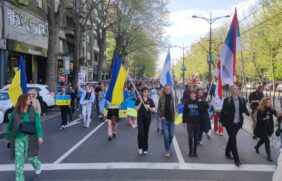 Građani na Trgu republike u Beogradu pozvali na mir i prestanak rata u Ukrajini (VIDEO) 3