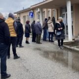 U Kragujevcu do 18 sati glasalo 52 odsto birača: Veća izlaznost nego 2020. godine 9