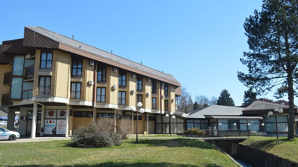 Izborna komisija u Lučanima tek sutra će objaviti prve izborne rezultate 1