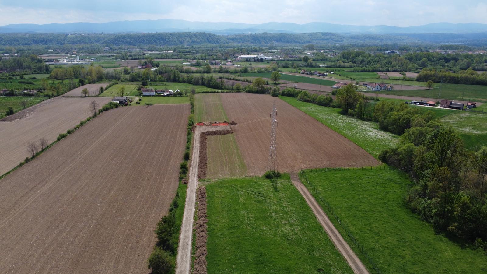 Žute mrlje na jagodama: Protest protiv istraživanja litijuma u okolini Valjeva 3