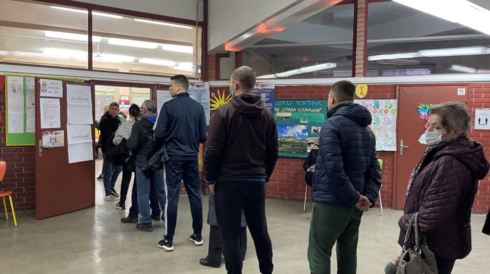 Zašto naprednjaci osvajaju sve manje glasova u Nišu? 1