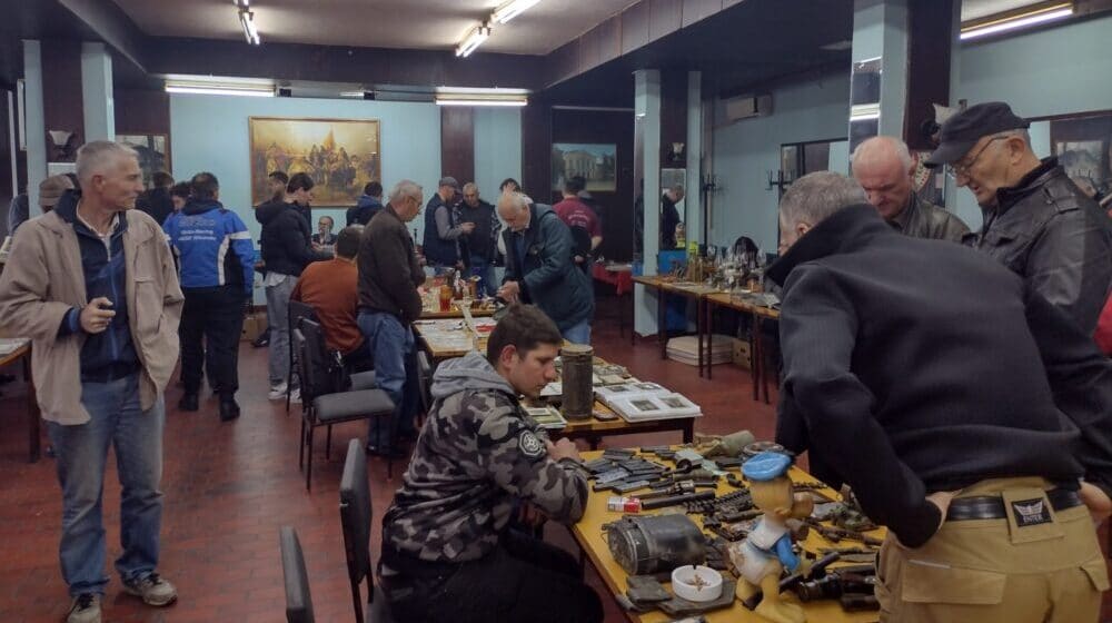 Od afričke mačete do srpske fišeklije i bajonete na sajmu starina u Kragujevcu 1