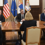 Održan sastanak predsednika Vučića i pomoćnice državnog sekretara SAD Donfrid (FOTO) 15