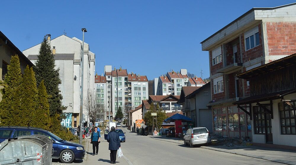 U Sevojnu do 18 časova glasalo više od 60 odsto birača 1